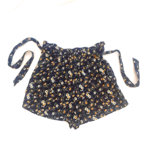 American Eagle High Waist Daisy Print Flowy Shorts Women's Size Medium - Picture 2 of 5
